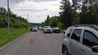 Ребенка, переходившего дорогу в неустановленном месте, сбила машина в Нижнем Тагиле