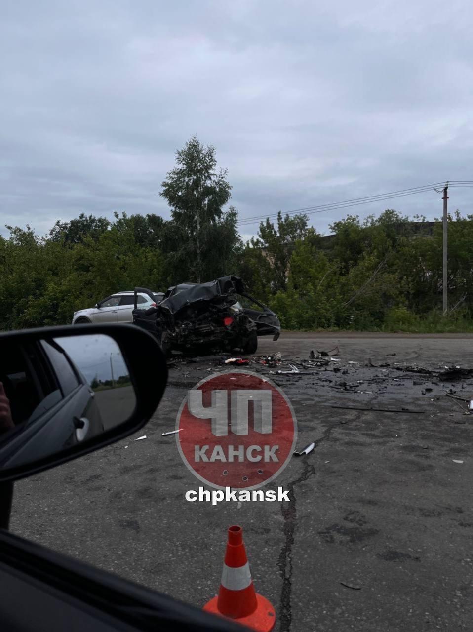 Лобовое ДТП на 6км Тасеевского тракта. В ДТП пострадало четверо человек,...