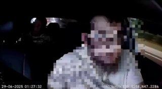 В Ростове-на-Дону пьяный пассажир попытался задушить таксиста прямо во время поездки