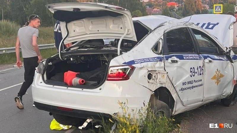 В Красноуфимске патрульный автомобиль Госавтоинспекции попал в серьёзное ДТП