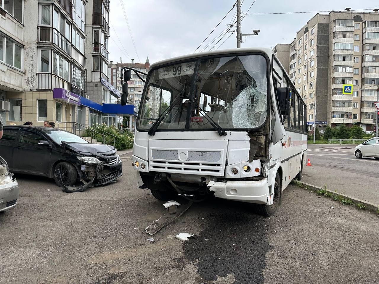 Подробности ДТП с пассажирским автобусом в Красноярске Сегодня утром в районе...