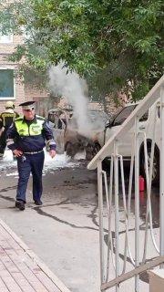 Машина взорвалась в центре Москвы Всё произошло в Старопименовском переулке....
