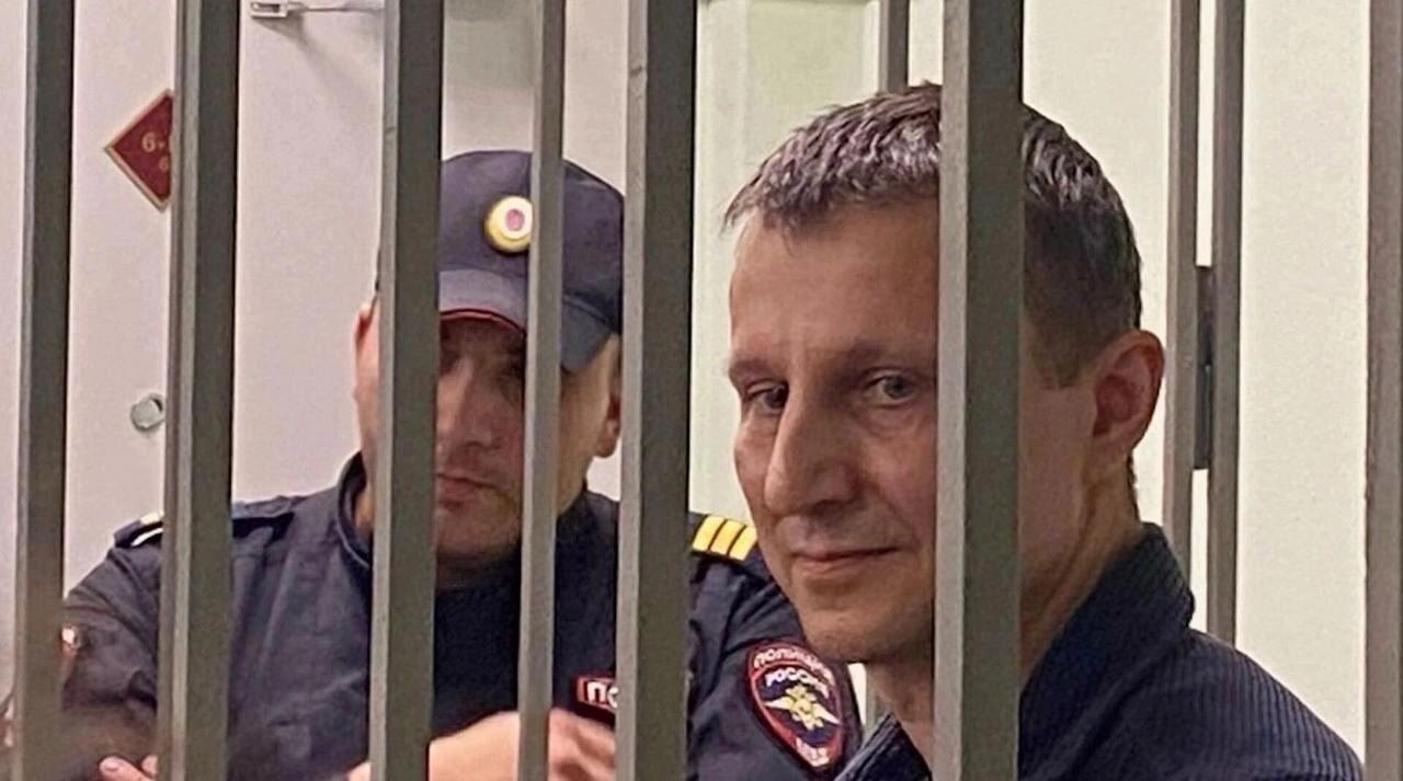 Александр Глисков больше не депутат заксобрания. В парламенте проголосовали за лишение мандата