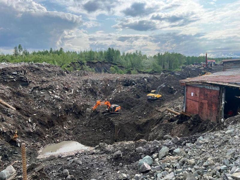 Вагончик со сторожем провалился под землю в Норильске