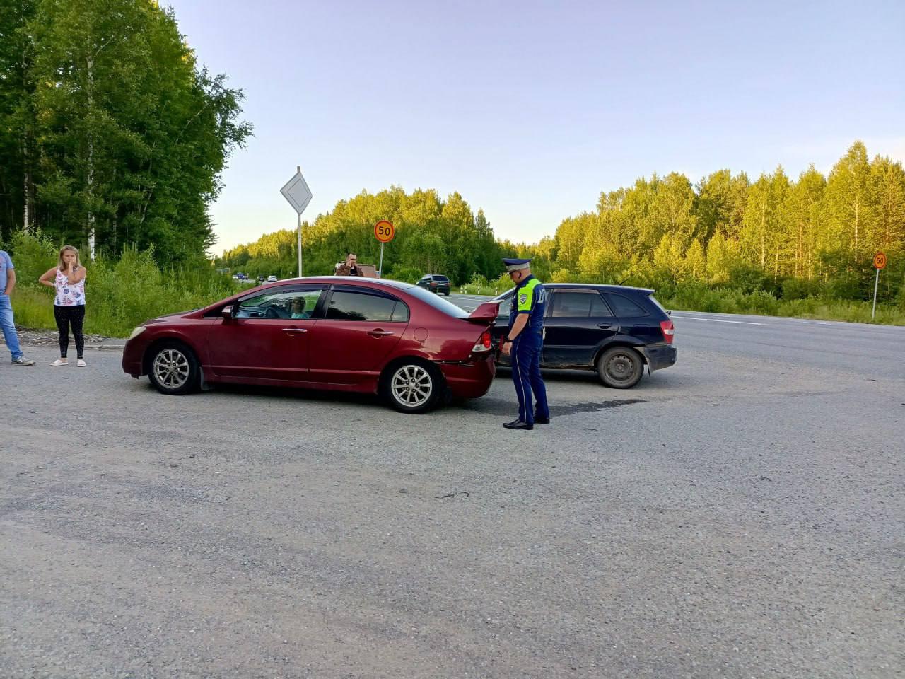 Сегодня на Серовском тракте произошло ДТП с участием трех автомобилей
