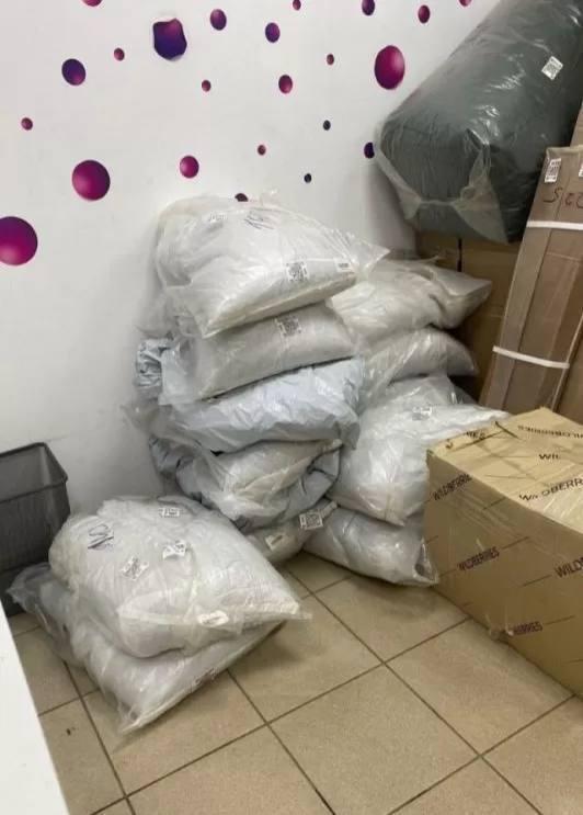 В ПВЗ в Ленобласти конкуренты завезли 700 кг куриного помета и 100 кг конского навоза.