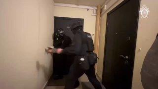 Сотрудника гатчинской администрации задержали по делу о мошенничестве По...