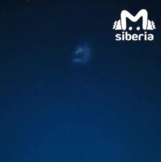 Следы от запуска ракеты 