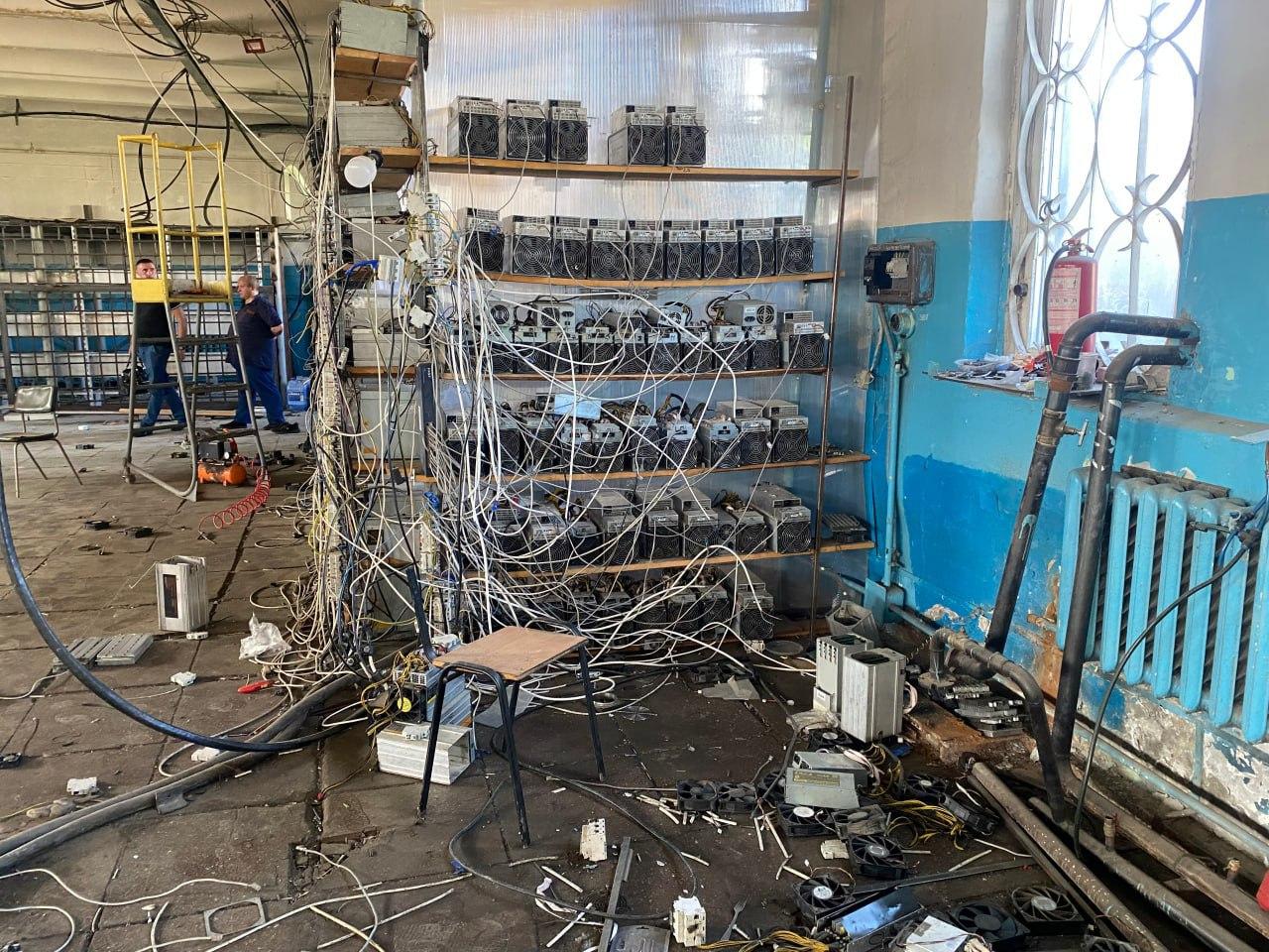 В Приангарье полицейские изъяли почти 240 машинок для добычи криптовалюты