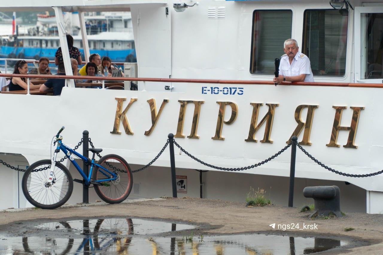 На Центральной набережной сегодня было празднично