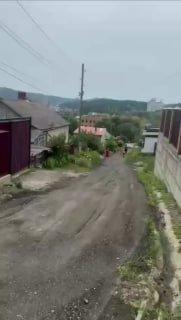 Местные жители в Находке сами отремонтировали целую улицу — за свой счёт и...