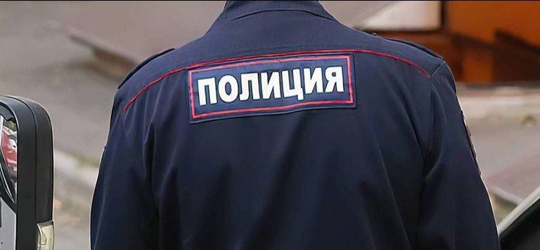 Житель Навли в пьяной ссоре табуретом сломал приятелю руку