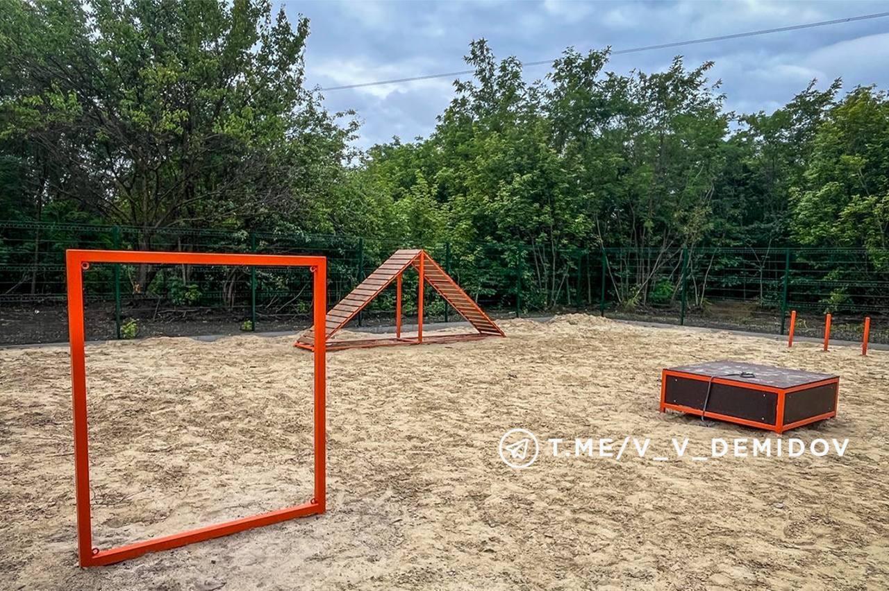 🐕В Белгороде появились ещё две площадки для выгула собак