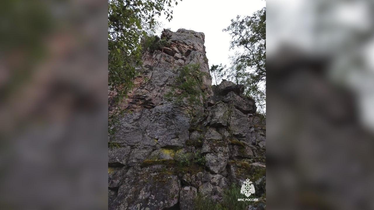 Последние секунды жизни туриста в башкирских скалах: мужчина сорвался с высоты во время фотосессии