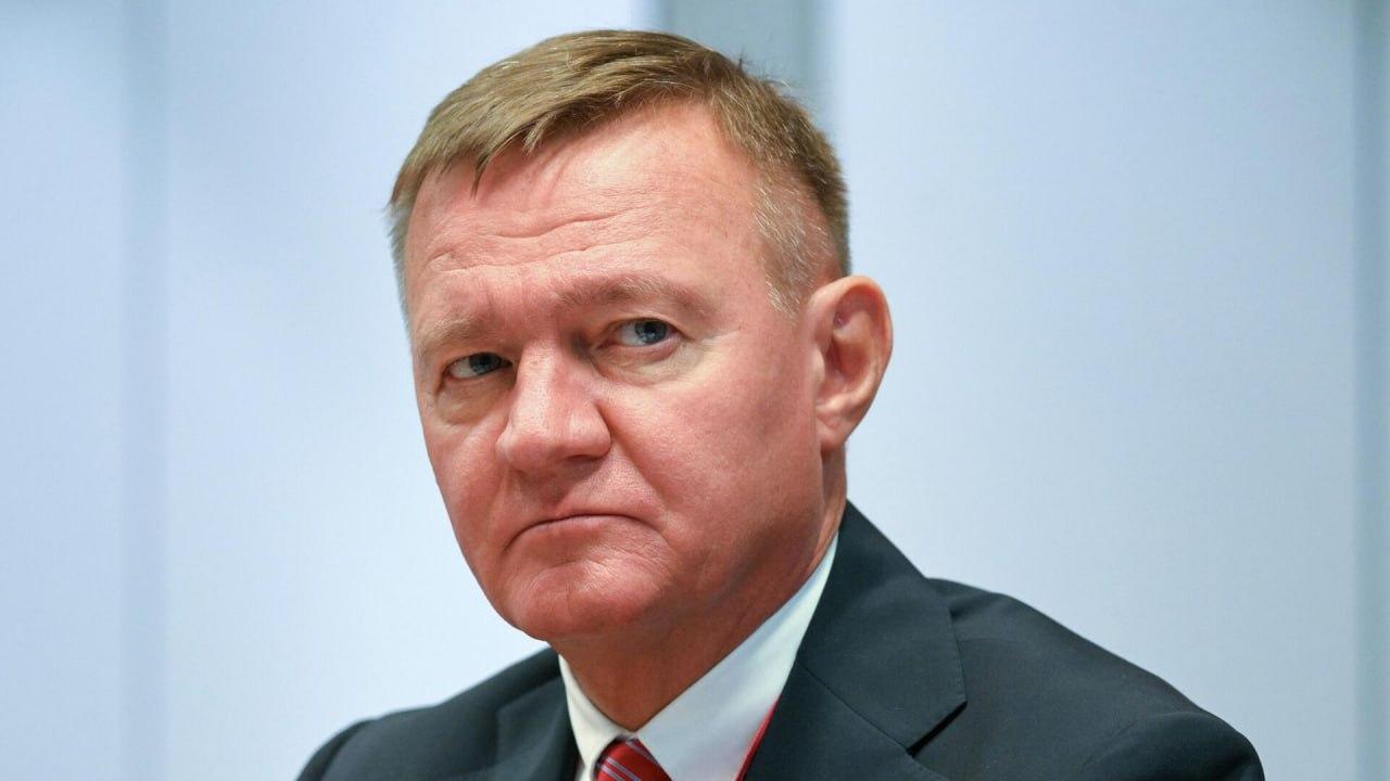 Бывший глава минтранса Роман Старовойт найден убитым в Подмосковье. Предварительно, он совершил суицид в своем доме в Одинцовском районе.