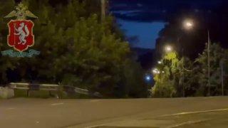 Лексус вытащили из воды в Нижнем Тагиле