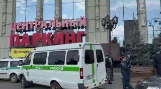 Возле «Гринвича» вновь наблюдают группы силовиков, но на этот раз они...