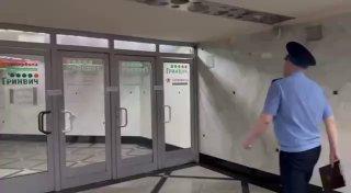 Возле «Гринвича» вновь наблюдают группы силовиков, но на этот раз они...