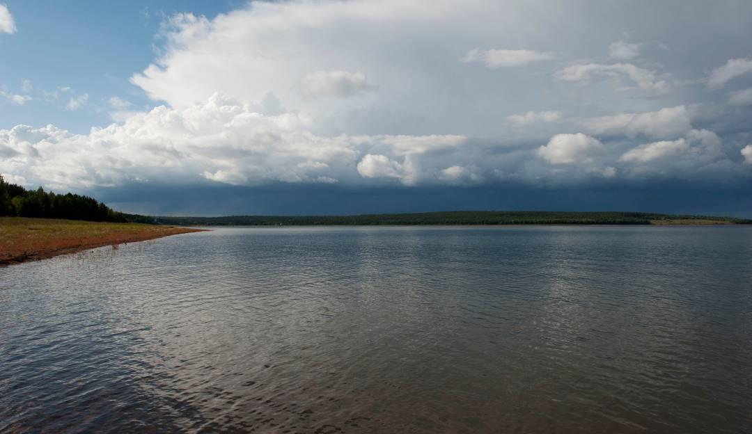 Два парапланериста погибли, с высоты рухнув в Братское водохранилище....