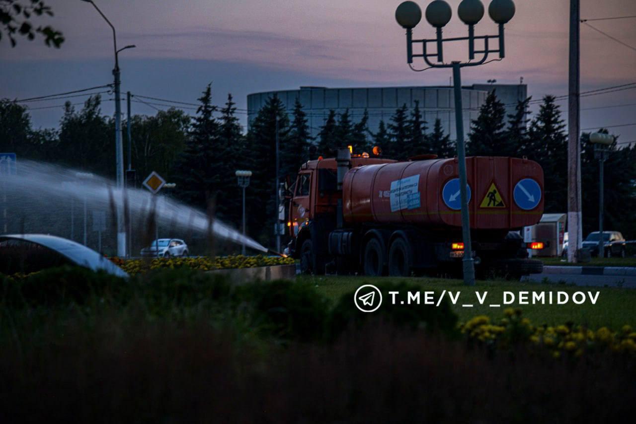 Белгород изнывает от зноя: спасаем городские клумбы