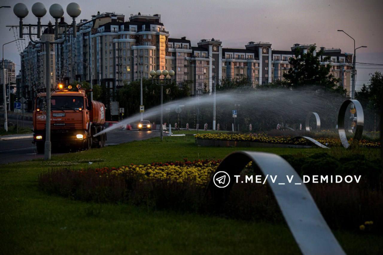 Белгород изнывает от зноя: спасаем городские клумбы