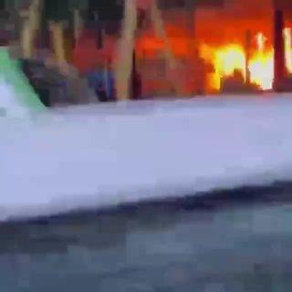 Попытка угона обернулась пожаром.