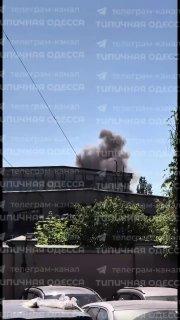 В Одессе удар пришёлся по зданию ТЦК — сообщают украинские СМИ