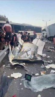 1 человек погиб, как минимум 10 пострадали в серьёзной аварии в Подмосковье.