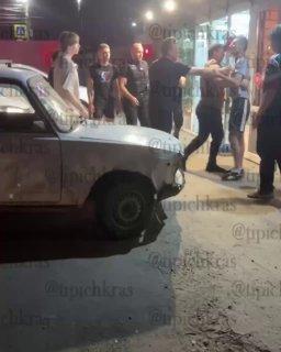 Вот так булки тебе раздвину, в твоё е*аное дырявое очко засуну х*й и вы*бу,...