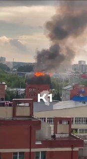 Жилой дом горит на ФПК в Кемерове По словам очевидцев, пожар в доме в пер....