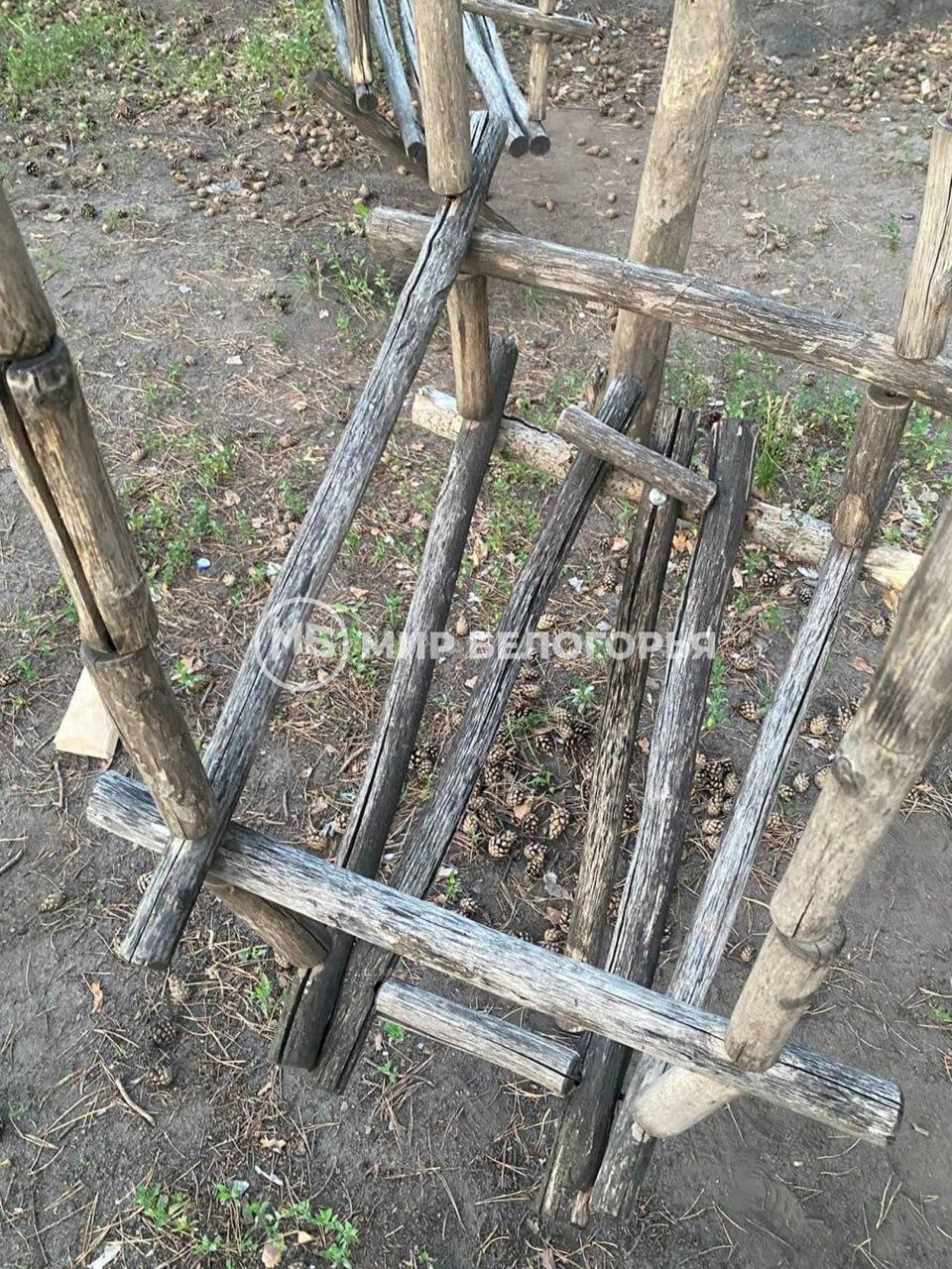 Качели в парке Ленина пришли в негодность всего за три года