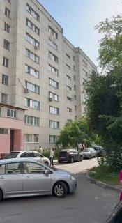 Вражеский БПЛА влетел в многоэтажный дом на проспекте Ватутина в Белгороде В...
