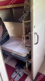 Пассажиры поезда Анапа-Екатеринбург пожаловались на неработающие кондиционеры. Температура в вагонах поднялась до +33 градусов