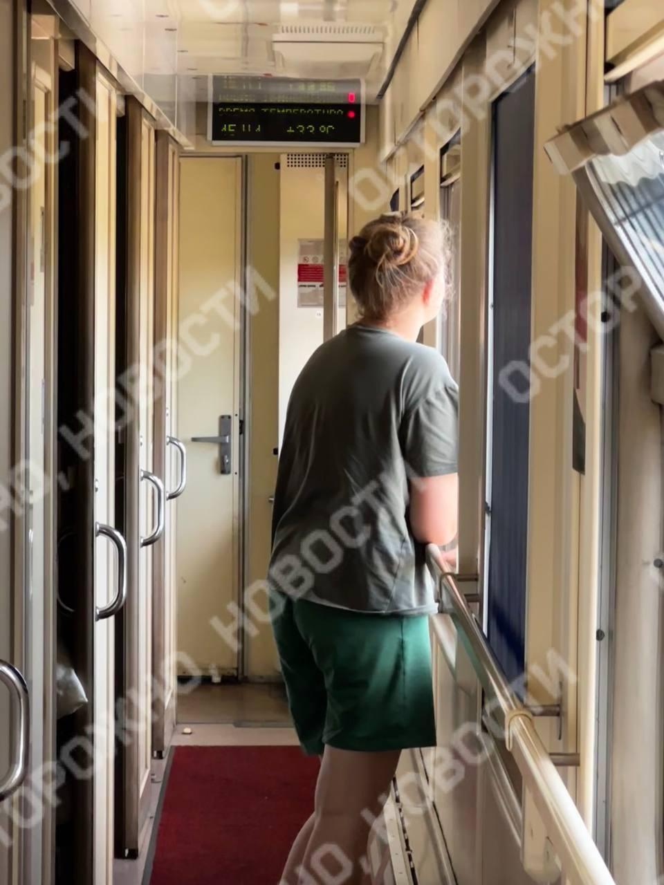 Пассажиры поезда Анапа-Екатеринбург пожаловались на неработающие кондиционеры. Температура в вагонах поднялась до +33 градусов