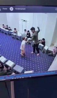 В Чечне преподаватель школы хафизов избивал детей палкой