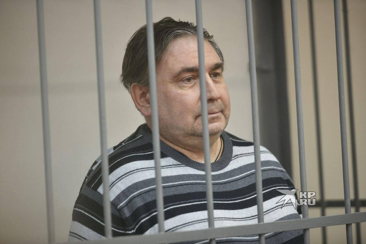 Свердловскому экс-министру энергетики и ЖКХ изменили меру пресечения Его...