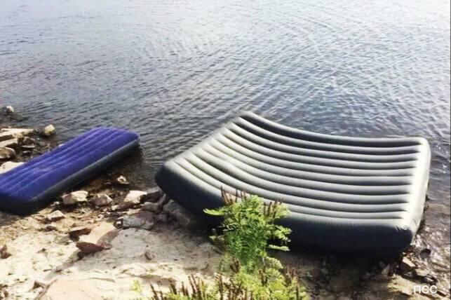 На матрасе чуть не уплыл в неизвестность: спасли на водохранилище под...
