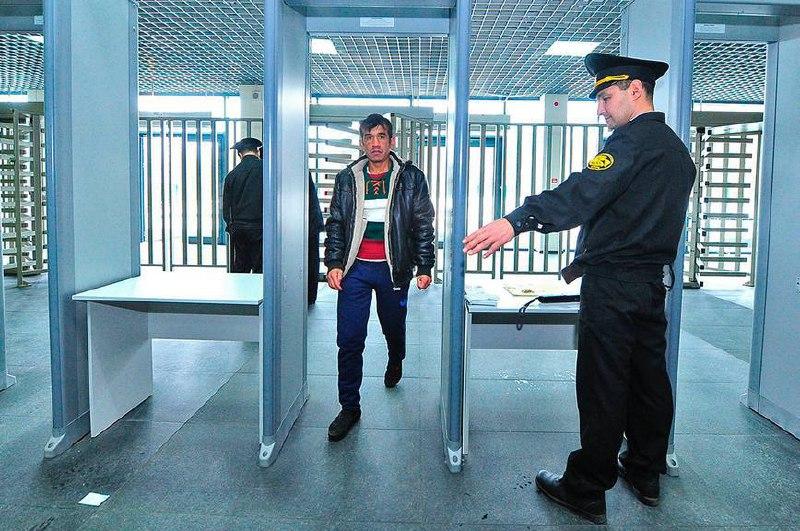🗣В Приморье полиция закрыла гражданину Средней Азии въезд в Россию на 50 лет за пьяную езду без прав