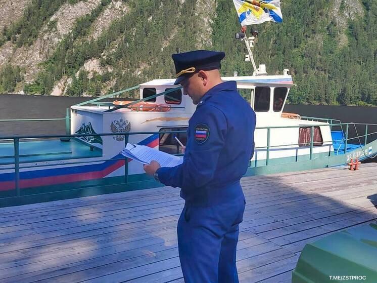 Катера за незаконные прогулки по Енисею могут быть конфискованы Транспортная...