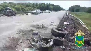 КамАЗ выехал на встречку — в Спасском районе в лобовом ДТП погибли трое.