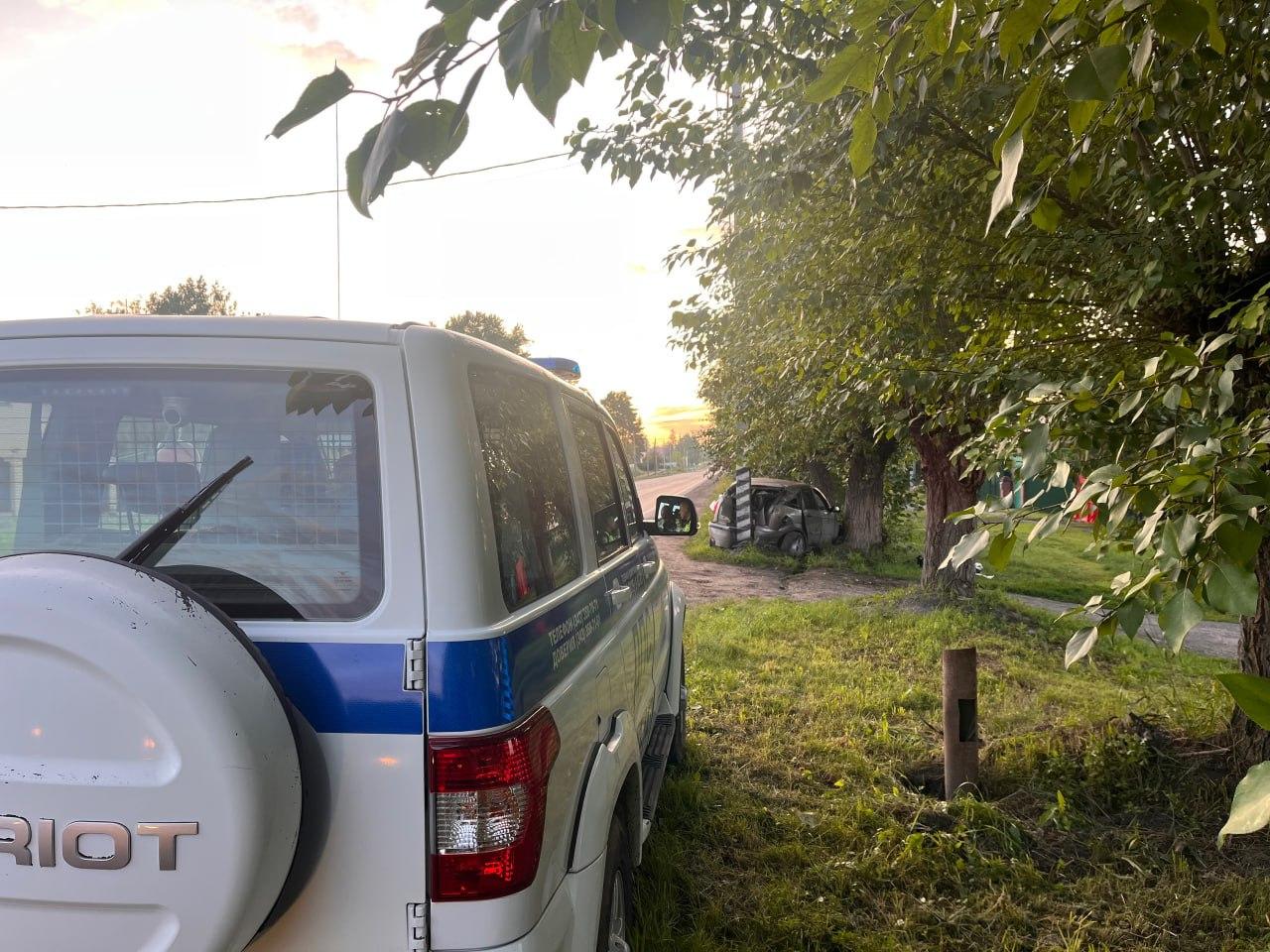 В селе Обуховское Камышловского района нетрезвая автоледи устроила ДТП, в...