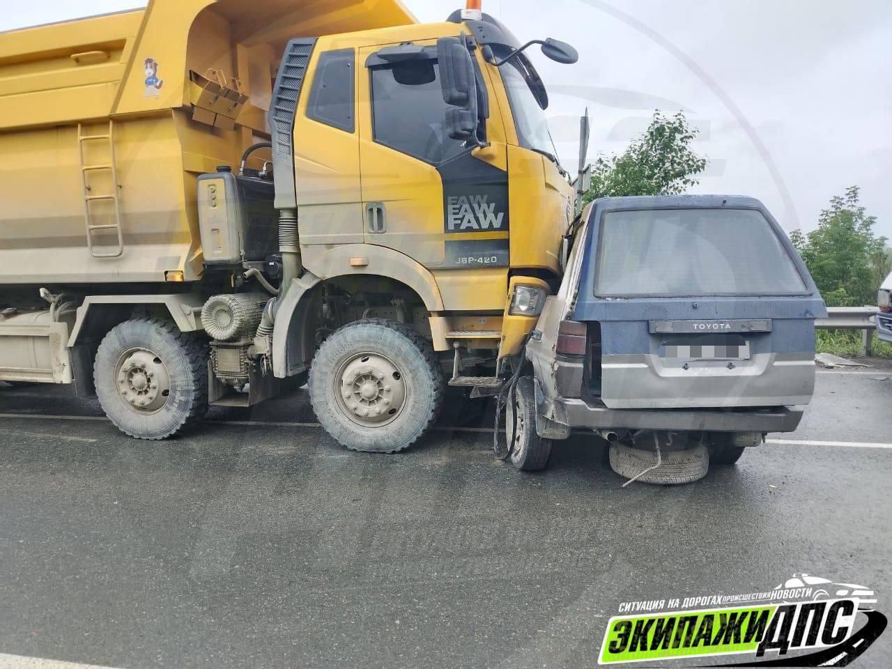 ДТП в районе улицы Лазо в посёлке Раздольнье. Водитель Toyota LiteAce выезжая...