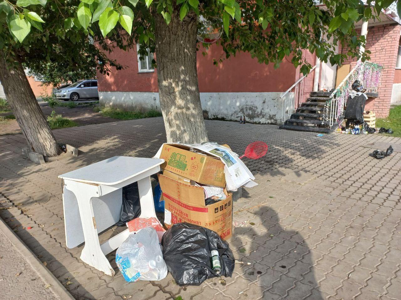 Накануне в Ачинске отпраздновали День металлурга. На площади около ГорДК...