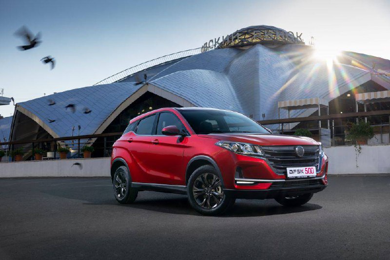 Кроссовер DFSK 500 от Dongfeng — новинка для России