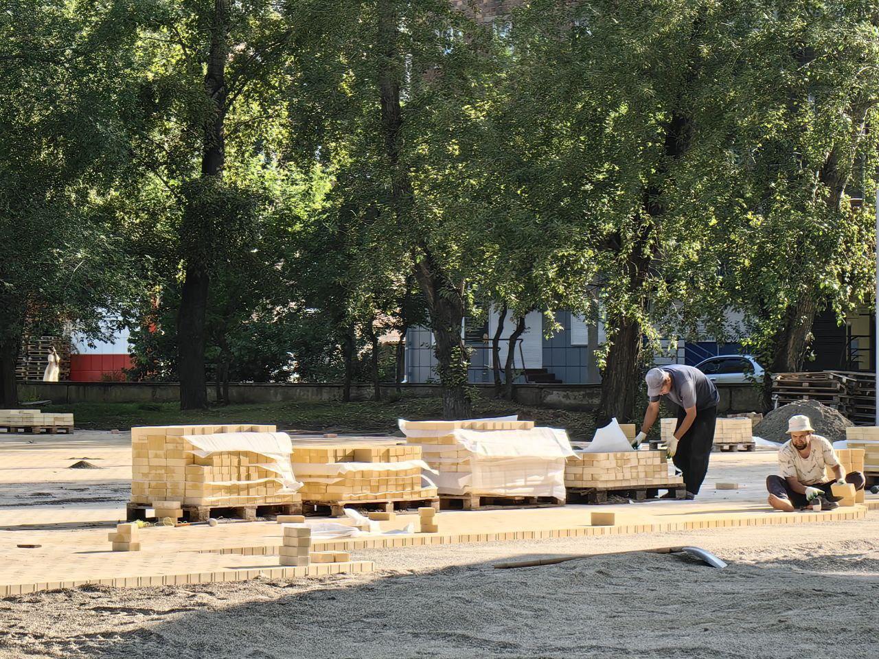 Работы в Черногорском парке завершат гораздо раньше срока. В договоре...