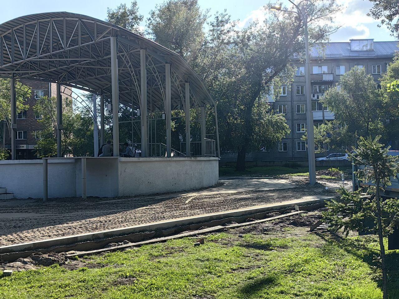 Работы в Черногорском парке завершат гораздо раньше срока. В договоре...
