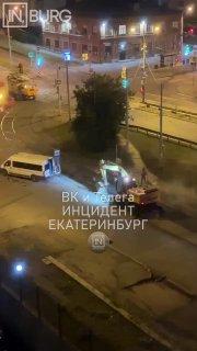 Горожане жалуются на ночные работы, связанные с ремонтом трамвайных путей на...