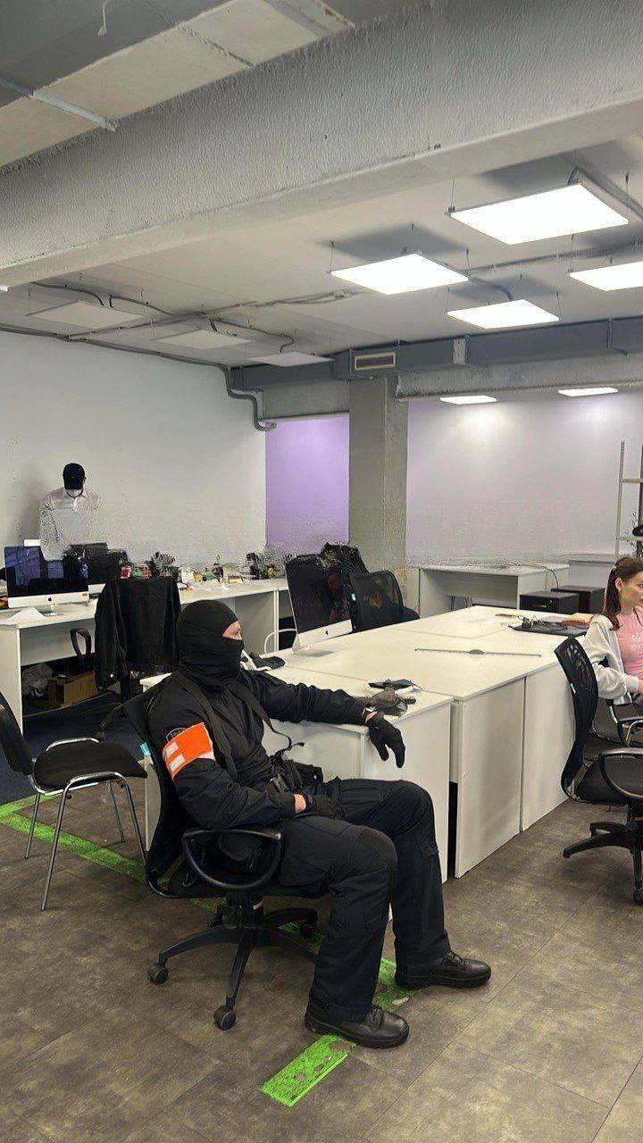 В офис телеграм-канала 