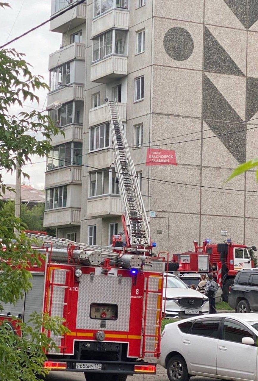 На Водниках после пожара соседи избили его виновника