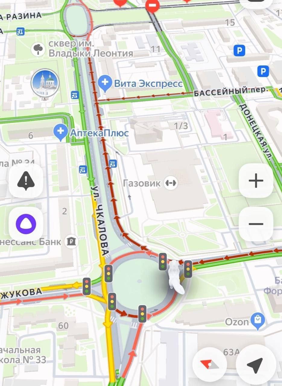 Сегодня на улице Чкалова снова пробки. Ремонтные работы начались как раз в...